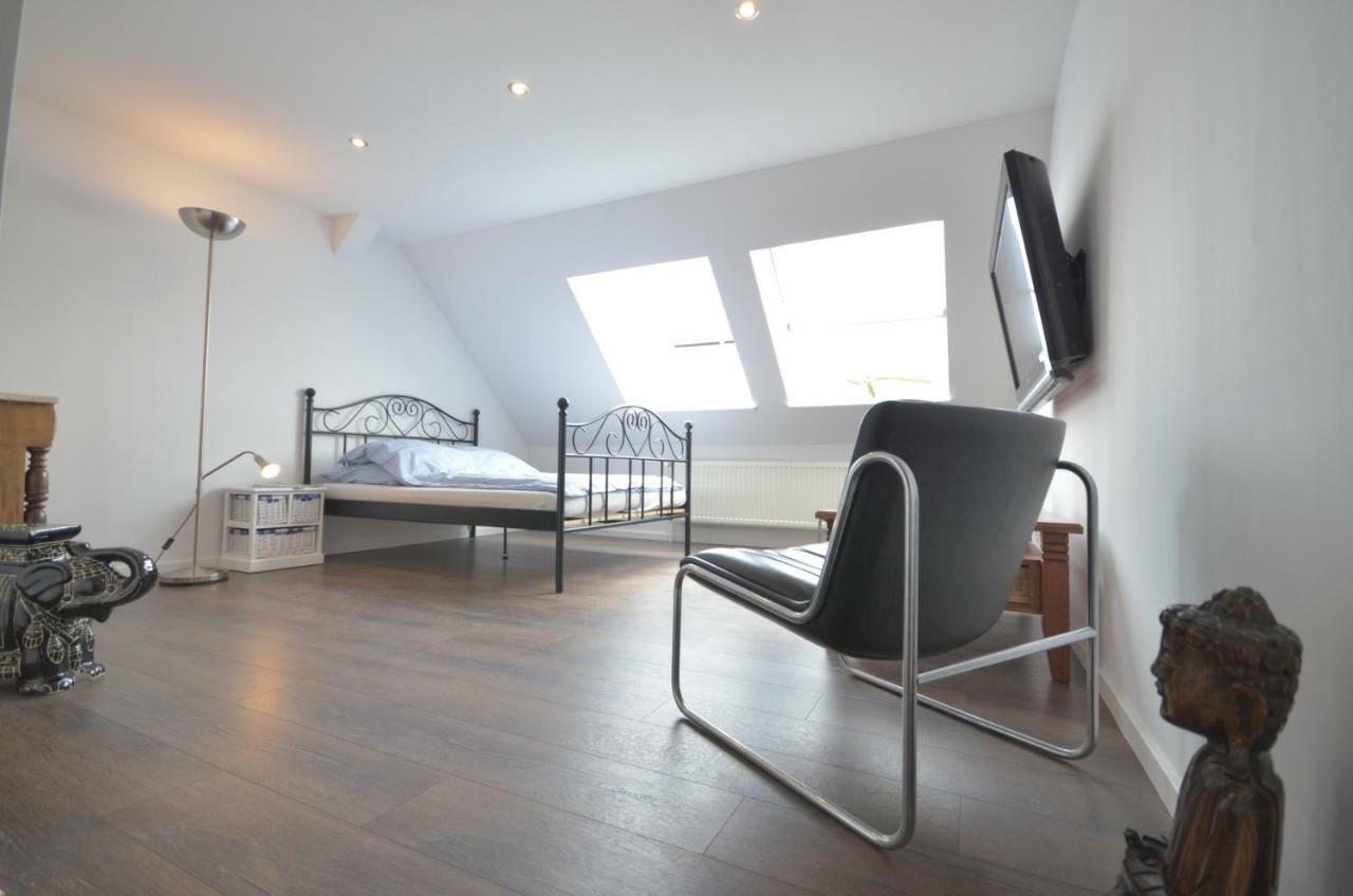 Helle Dachgeschosswohnung Apartment Leipzig